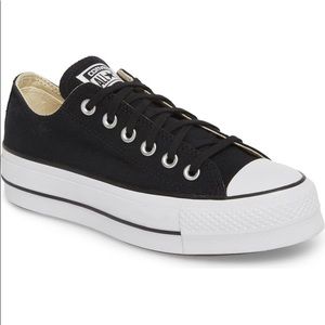 Converse Platform Classic Chucks